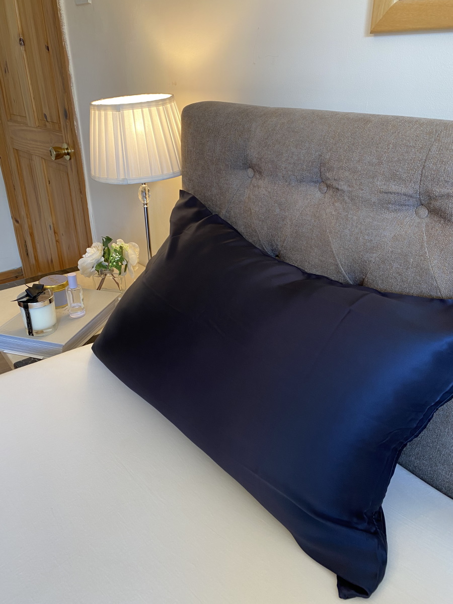 Mulberry Navy pillowcase
