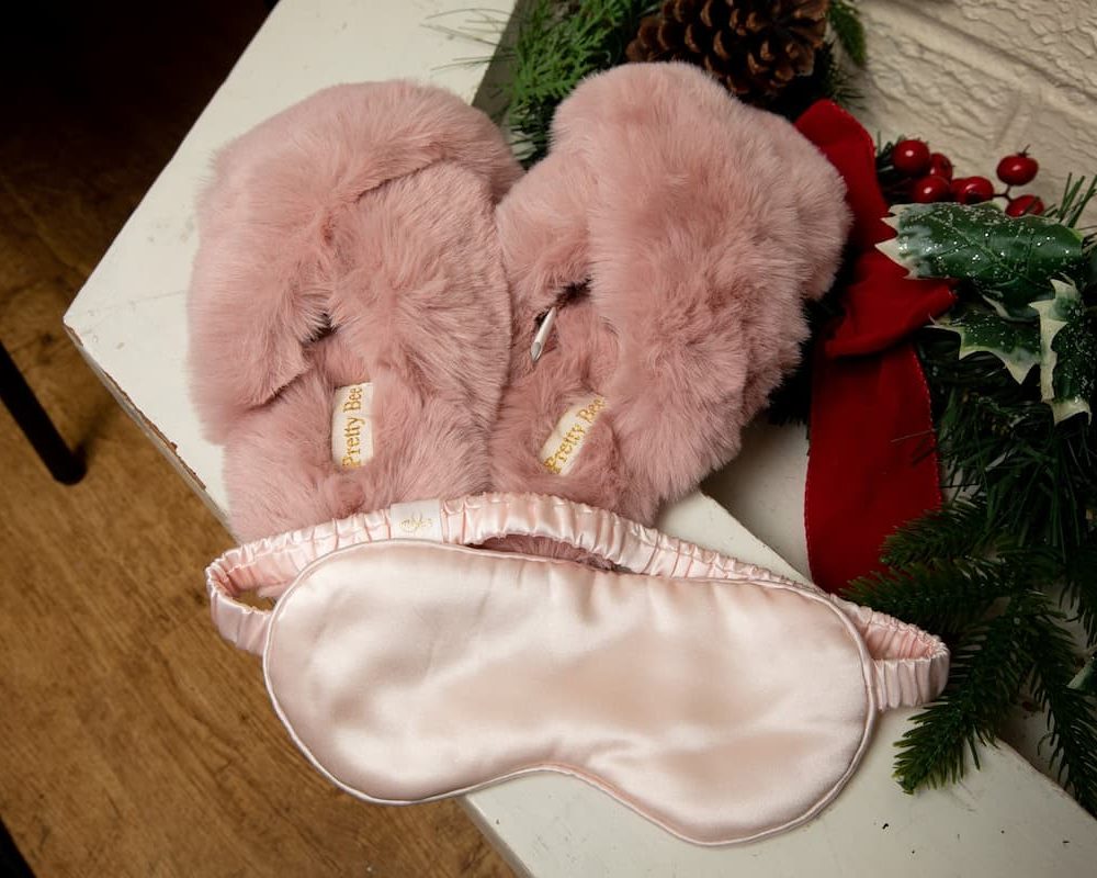 Rose gold slipper and mask gift set